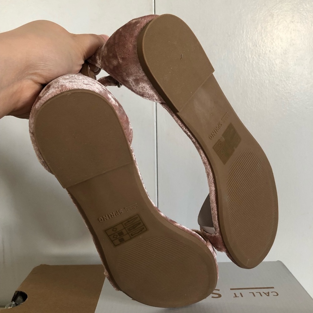 NEW Call It Spring Pink Mateare Velvet Sandals - Picture 6 of 7